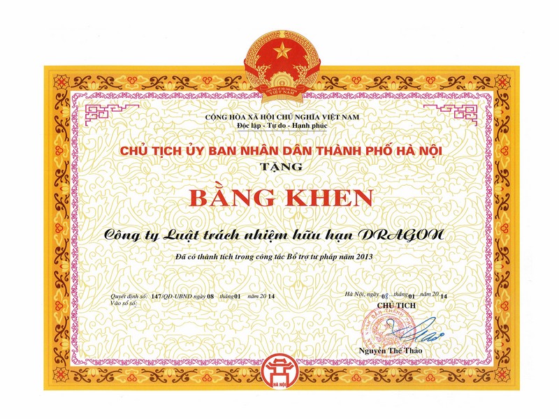 Chủ tịch UBND TP Hà Nội tặng bằng khen cho công ty Luật Dragon đã có thành tích trong công tác bổ trợ tư pháp năm 2013